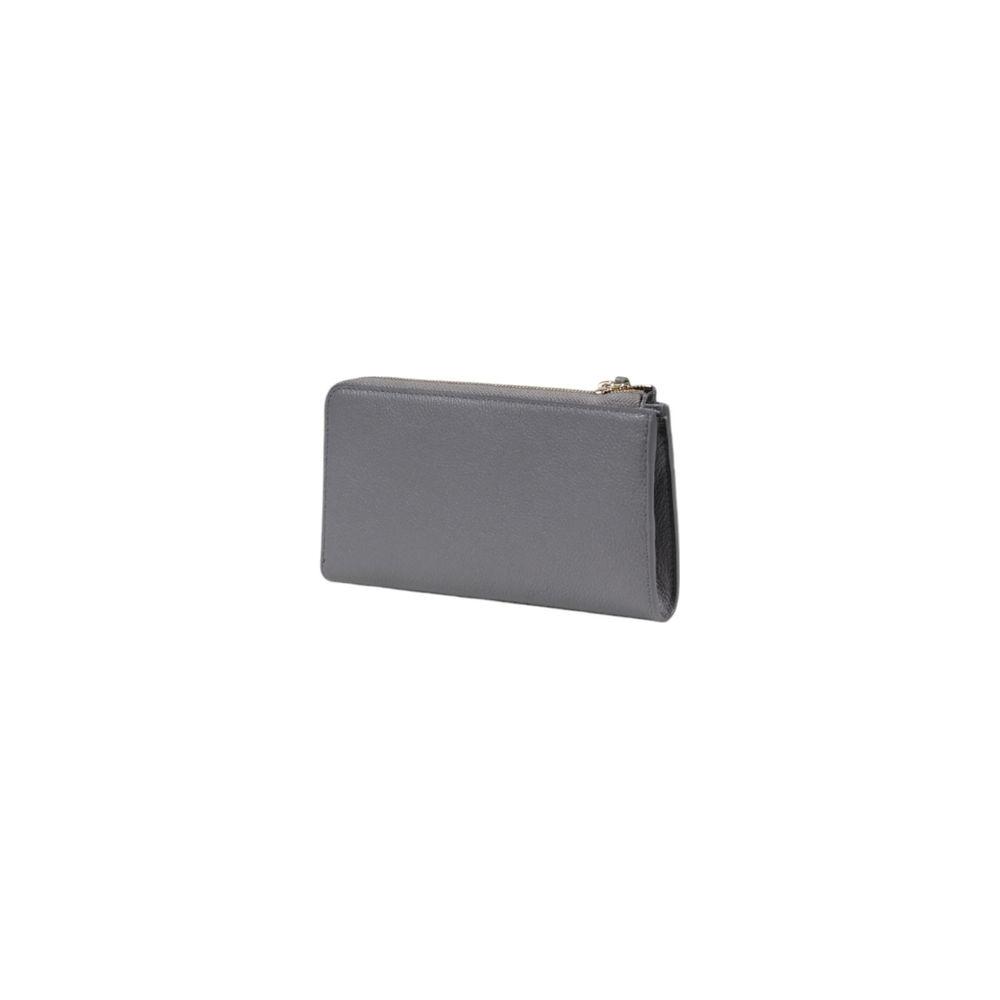 Furla gray leather women's wallet from Fall/Winter collection, 100% leather, elegant and stylish accessory for modern women.