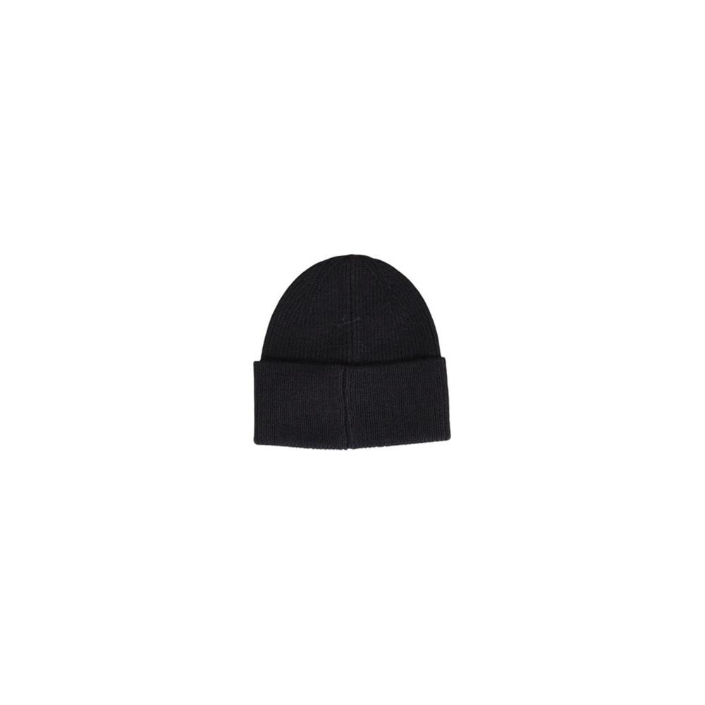 Antony Morato black wool hat, men's fall/winter collection, made from 50% wool and 50% polyamide.
