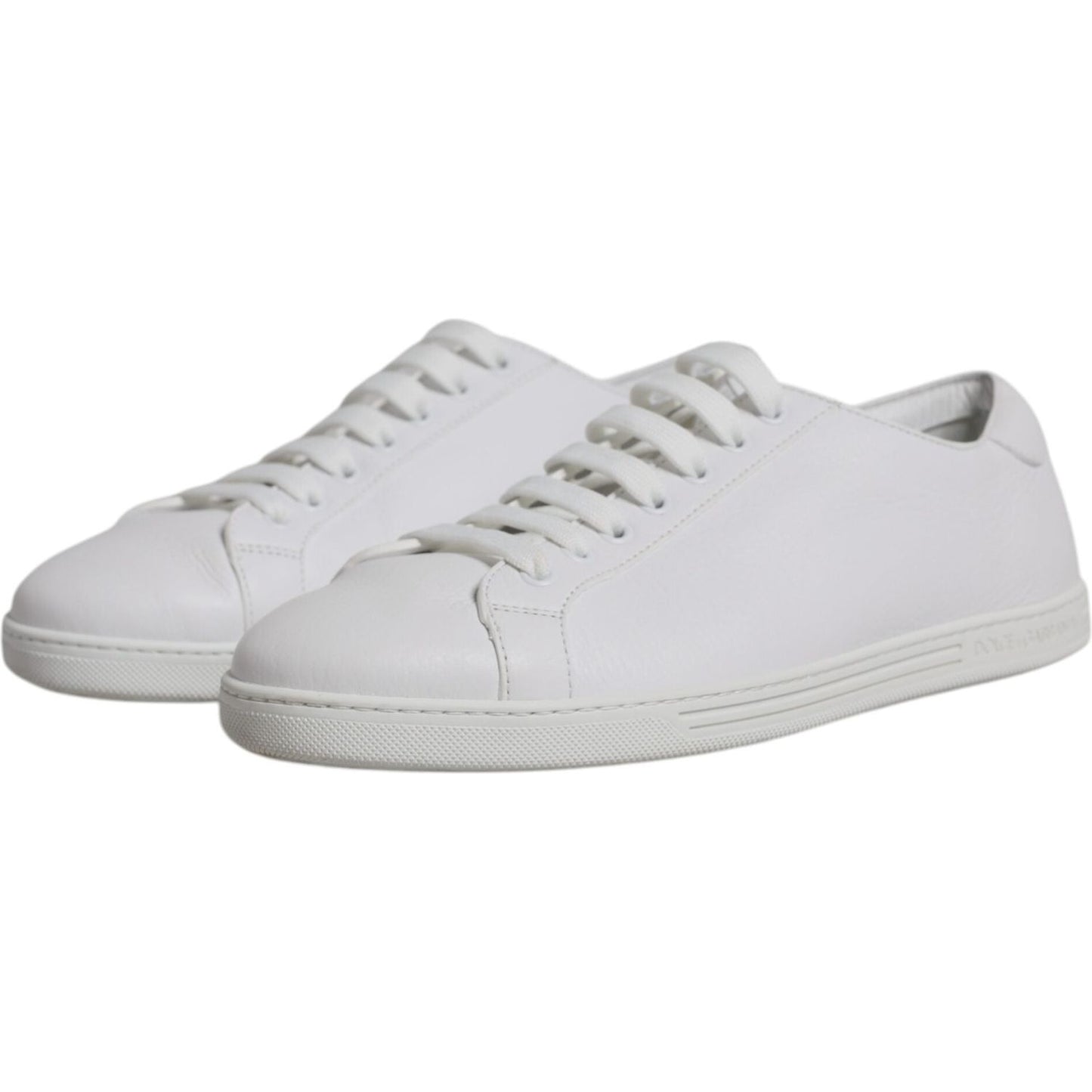 Dolce & Gabbana white low top Saint Tropez men's sneakers with lace-up closure and rubber sole.