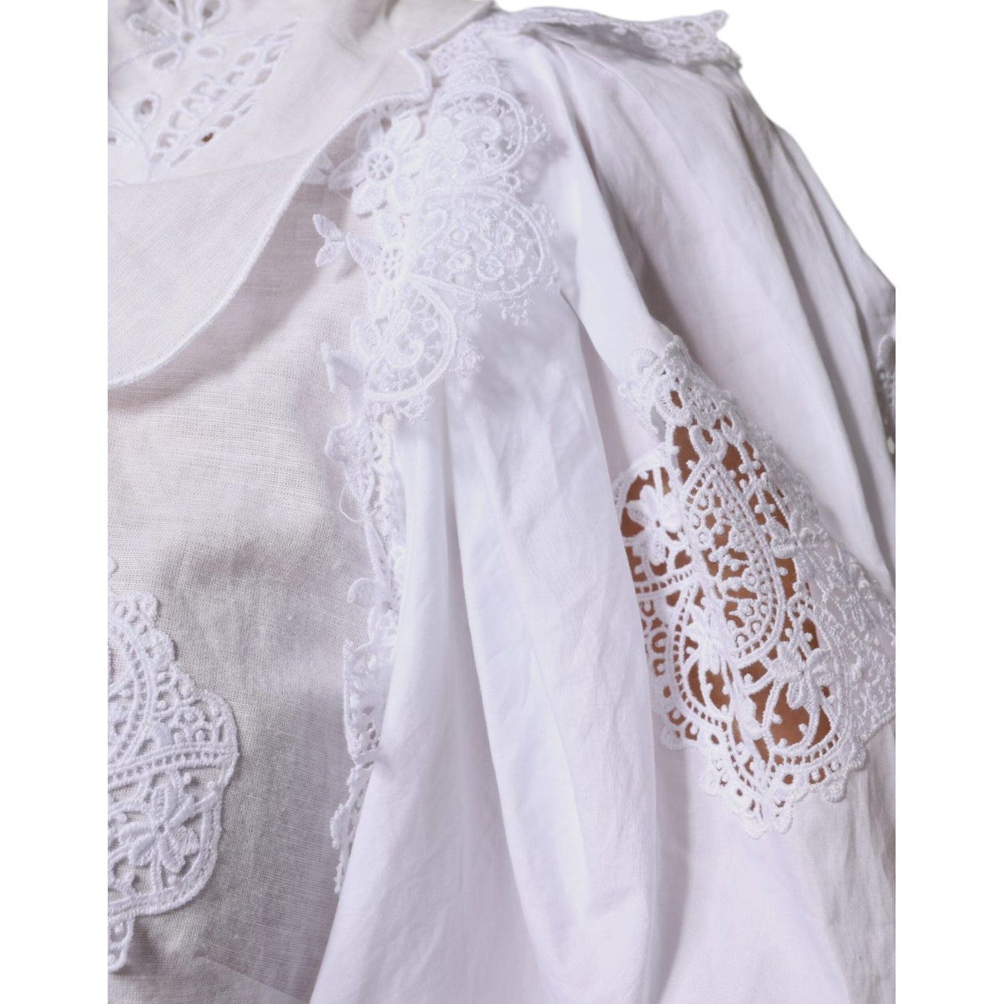 Dolce & Gabbana white cotton lace trim collared blouse top with detailed embroidery and elegant design, luxury Italian fashion.