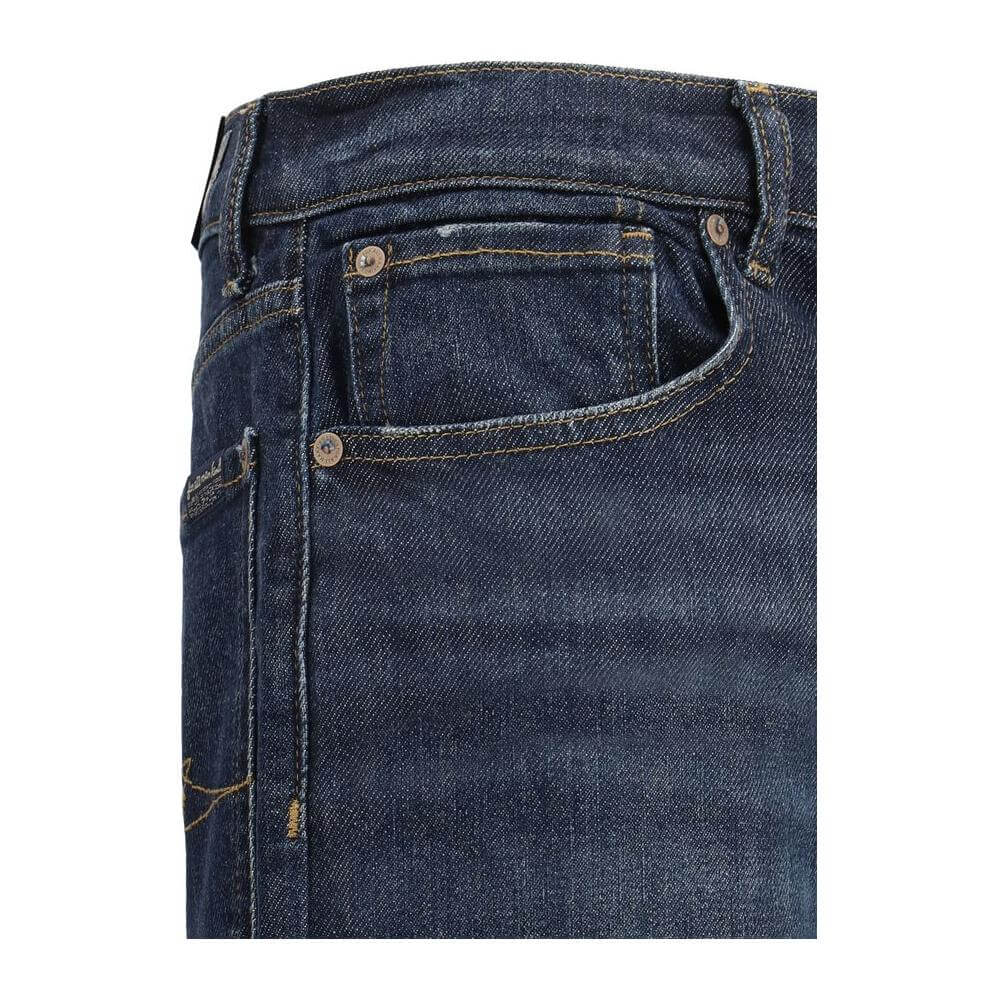 7FOR Roadmap Jeans, straight five-pocket design, medium waist, denim fabric, perfect for casual outfits, close-up of front pocket.
