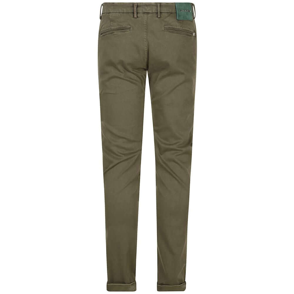 Back view of Tramarossa green cotton chinos with stretch, side and back pockets, turn-up hem. Made in Italy.