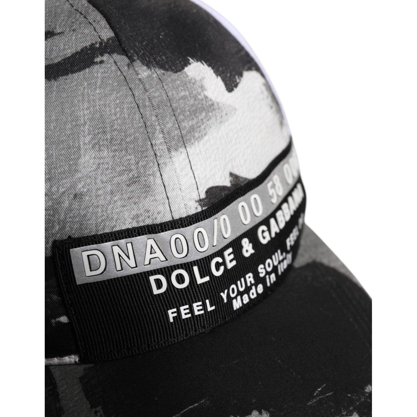 Dolce & Gabbana white gray camouflage 6 panels baseball cap with logo detail, made in Italy, close-up view of brand label.