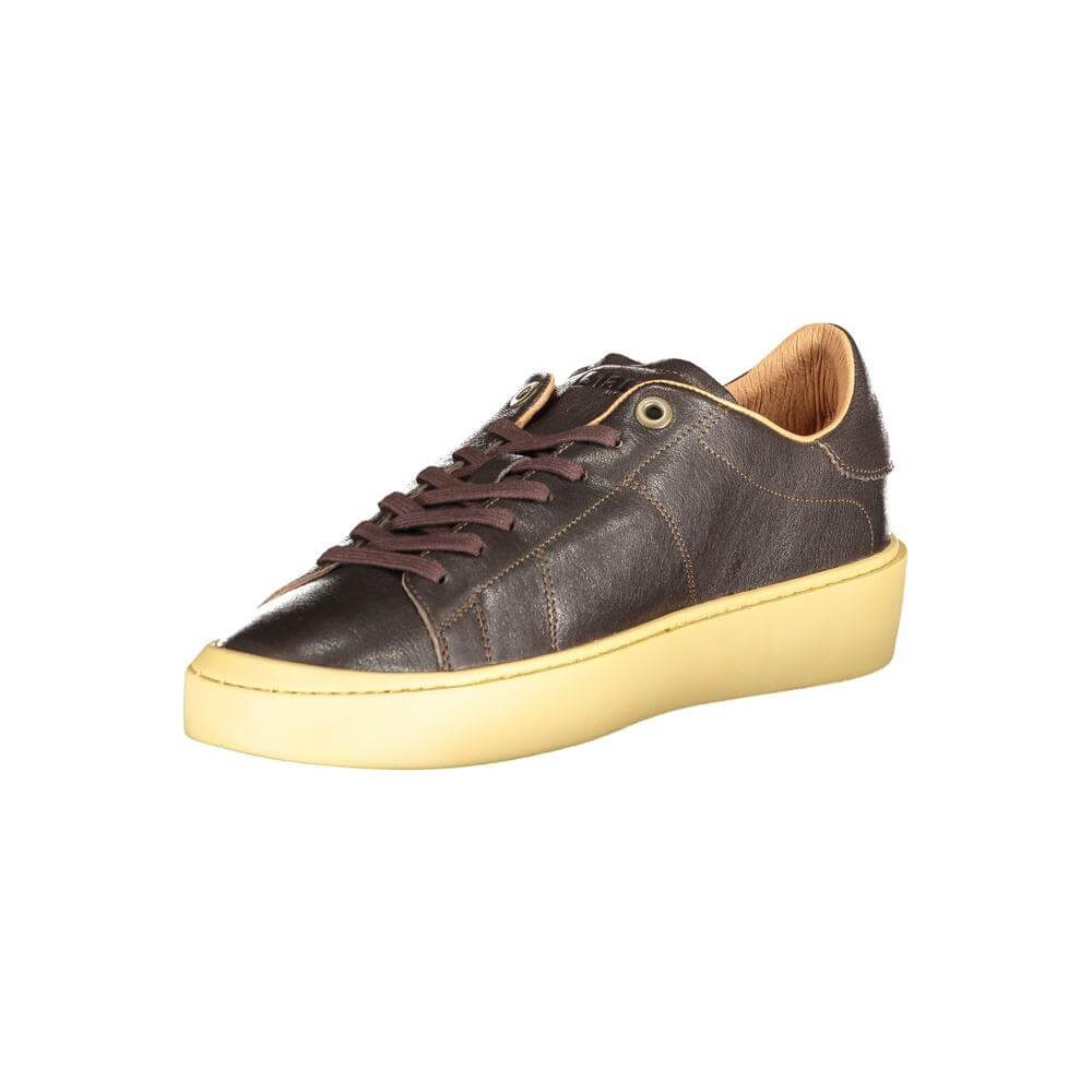 Blauer brown leather men's sneaker, featuring contrasting details, removable insole, and iconic logo, perfect for stylish comfort.