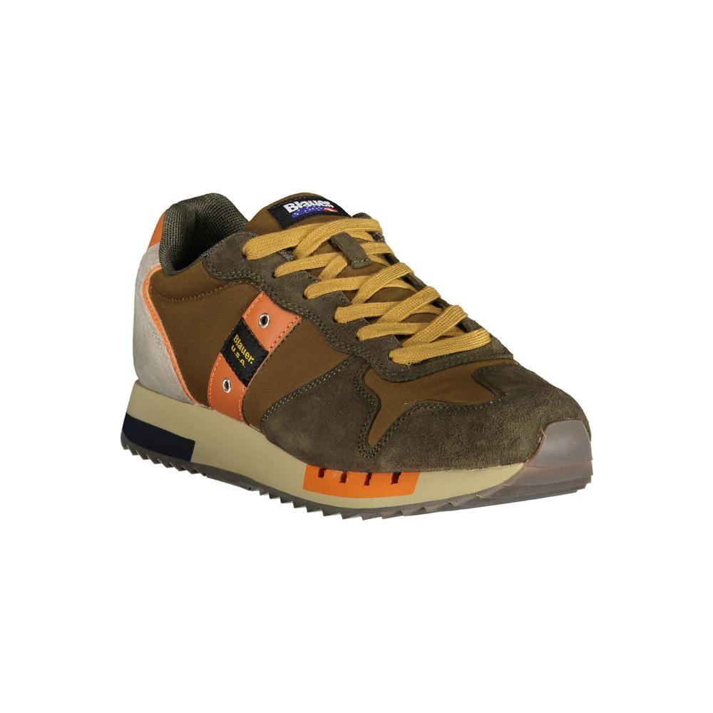Blauer brown polyester sneaker featuring sports design, contrasting details, laces, and printed logo.