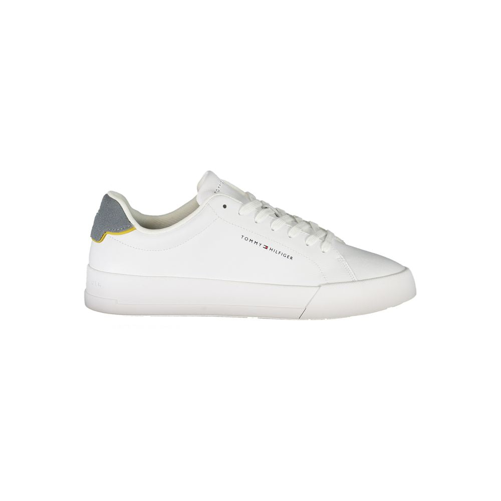 Tommy Hilfiger white leather men's sneaker with grey accent and iconic logo, offering sporty elegance and customized comfort.
