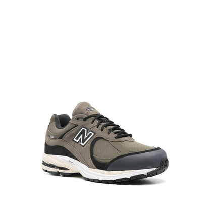 New Balance 2002R Sneakers