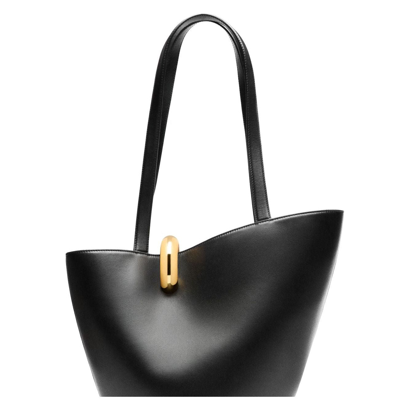 Front view with bag zipped and handles upright.