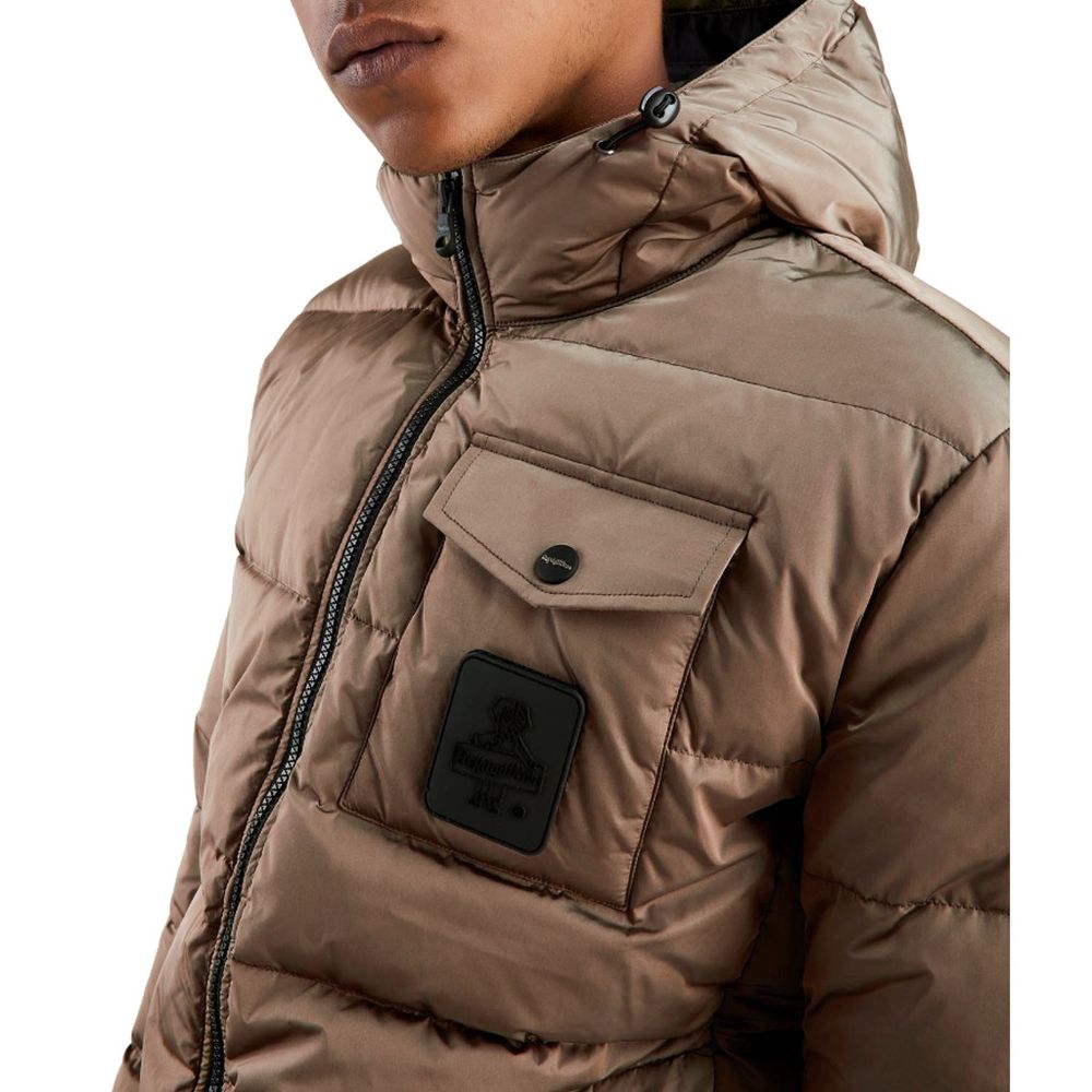 Front view with bag zipped and handles upright.