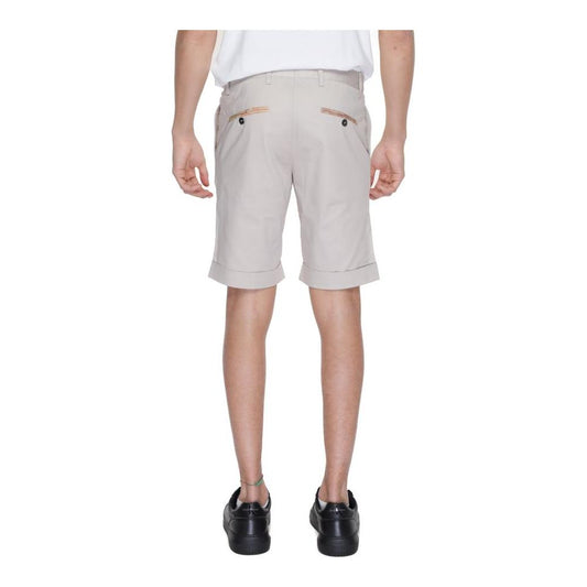 Back view of Alviero Martini Prima Classe beige cotton men's Bermuda shorts, part of the spring/summer collection.