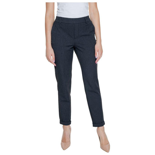 Vero Moda gray polyester women's regular pants, spring/summer collection, featuring a comfortable fit with 62% polyester fabric.