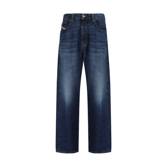 Diesel 2010 D-Macs Jeans with five-pocket design, front closure, belt loops, signature leather patch, blue cotton denim.