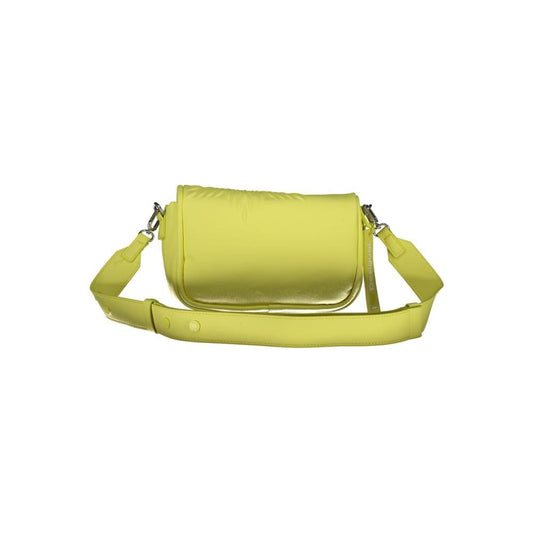 Desigual yellow polyethylene handbag with adjustable shoulder strap, internal pocket, contrast details, zip, and magnet closure.
