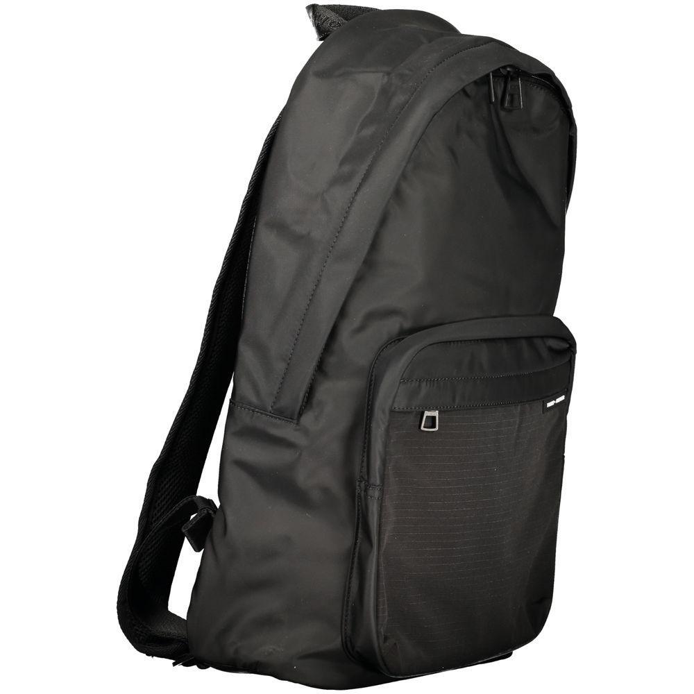 Front view with bag zipped and handles upright.