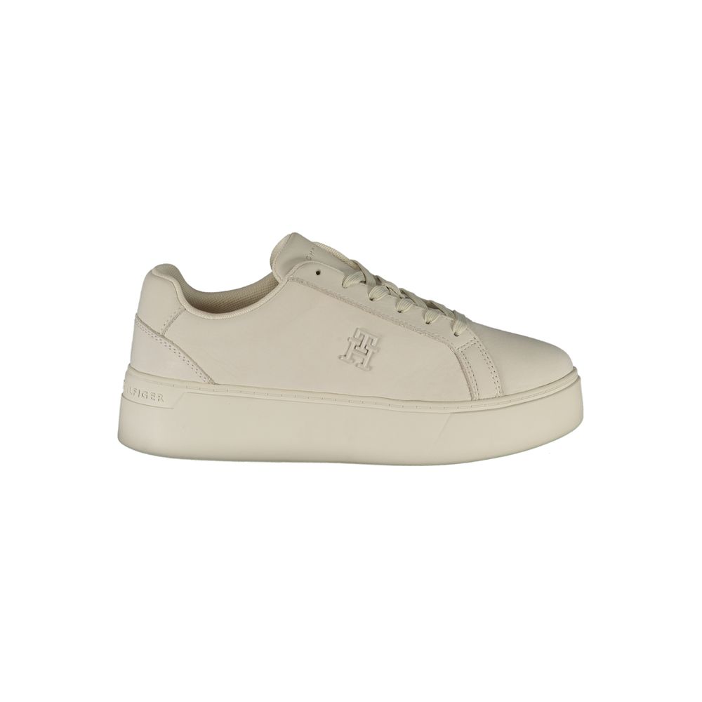 Tommy Hilfiger White Polyester Sneaker with 4 cm wedge, laces, and logo detailing. Stylish sports footwear for casual wear.