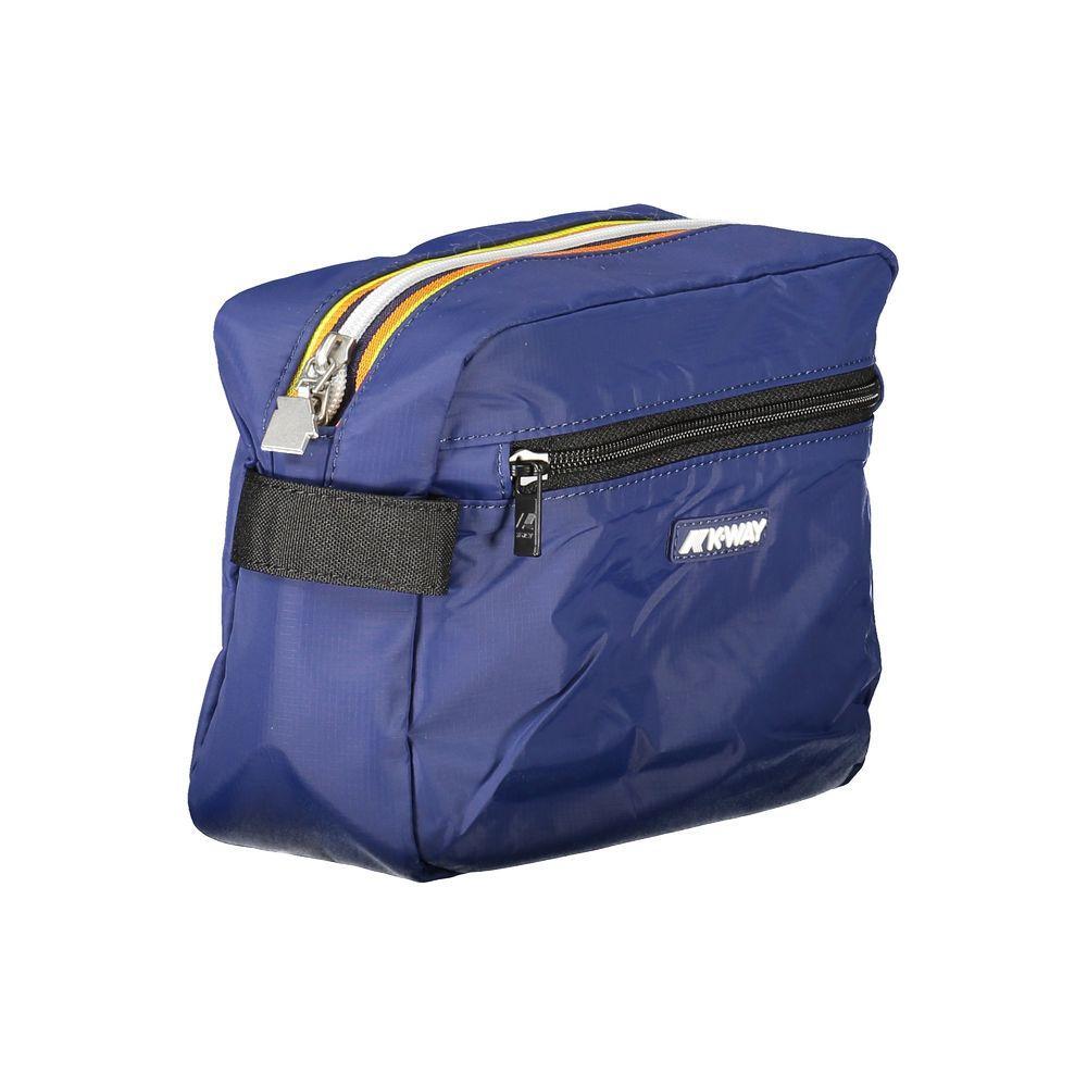 Front view with bag zipped and handles upright.