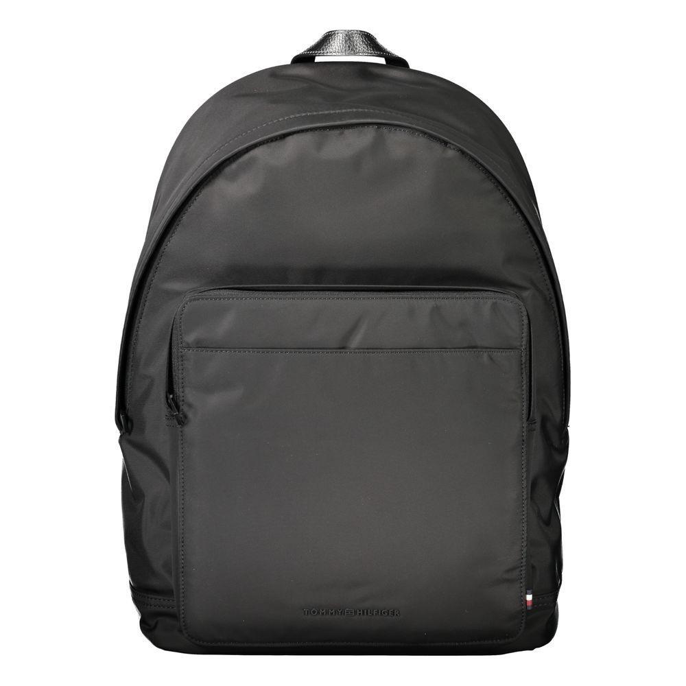 Front view with bag zipped and handles upright.