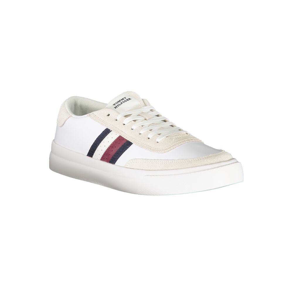 Tommy Hilfiger White Polyester Sneaker with laces, contrast details, and logo. Sports footwear for active lifestyle.