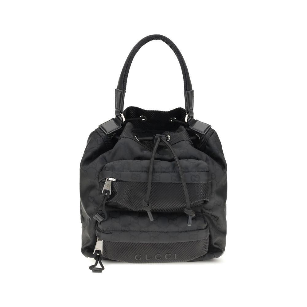 Front view with bag zipped and handles upright.