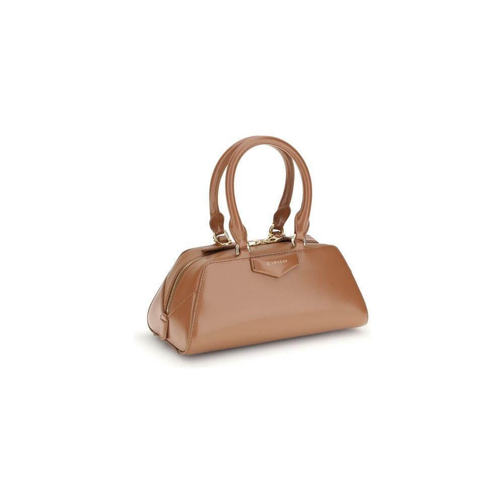 Front view with bag zipped and handles upright.