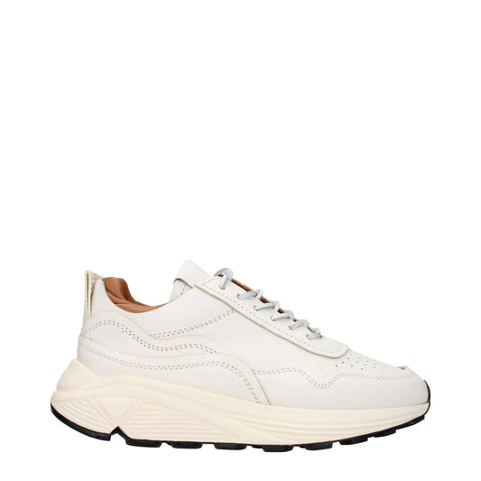 Buttero White Leather Low Top Sneakers with lace-up closure and rubber sole, featuring front and back logos. MPN B10050ROUSUG02.