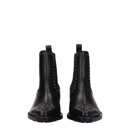 Chloé Black Leather Ankle Boots with studs and stones, casual style, square toe, mid heels, silver details, rubber sole, MPN CHC22W705AV001.