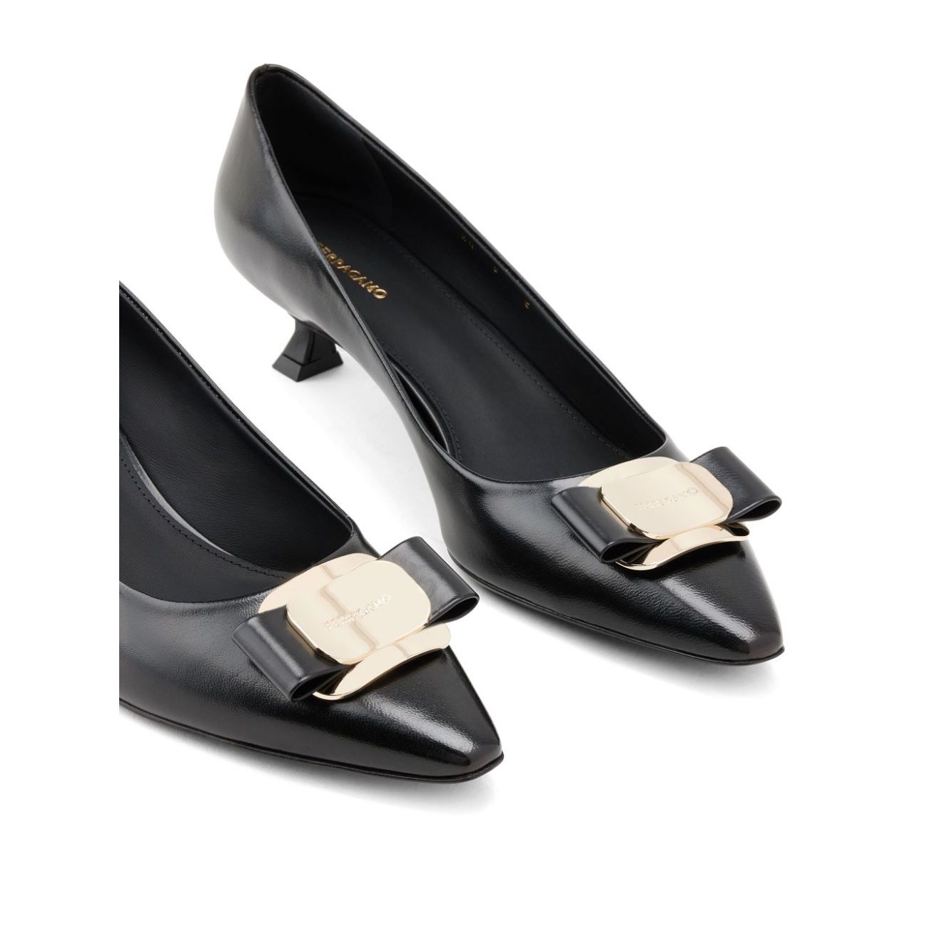 Ferragamo New Vara leather pumps High Heel