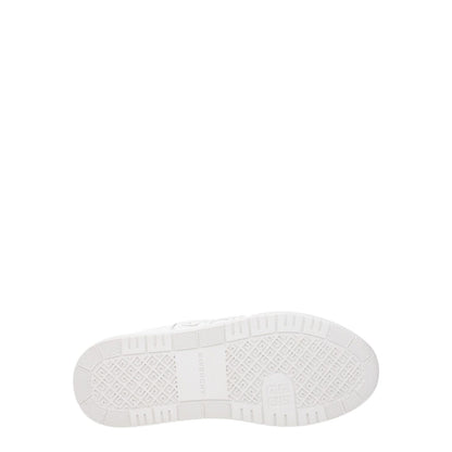 Sole of Givenchy White Leather Low Top Sneakers with logo details on textured rubber surface. MPN BE0030E1QQ100.