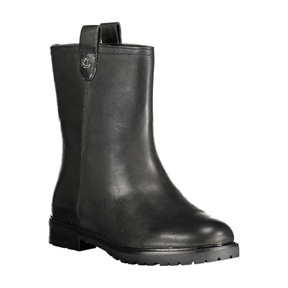 Ralph Lauren Black Leather Women Boot featuring luxurious design with iconic logo, crafted from polyester, leather, and polyethylene.