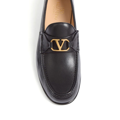 Valentino Garavani Vlogo Signature Moccasin In Buffalo Moccasins